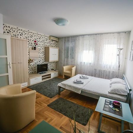Apartment Stela Belgrad Zewnętrze zdjęcie
